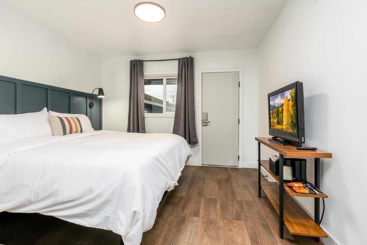 Minecart Motor Motel Montrose